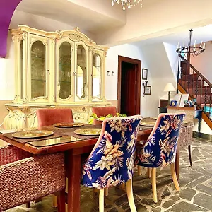 https://casa-juan-vera.in-canary-islands.com